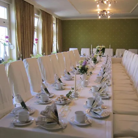 Hotel Ahorn & Restaurant 3*
