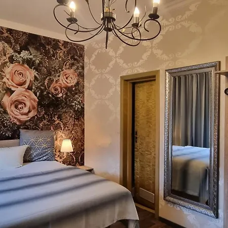 Ahorn Hotel Chociebuż