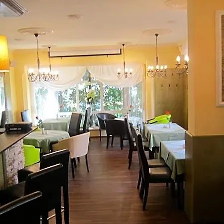Ahorn Hotel 3*