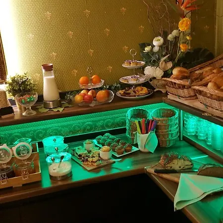 Ahorn 3* Chociebuż